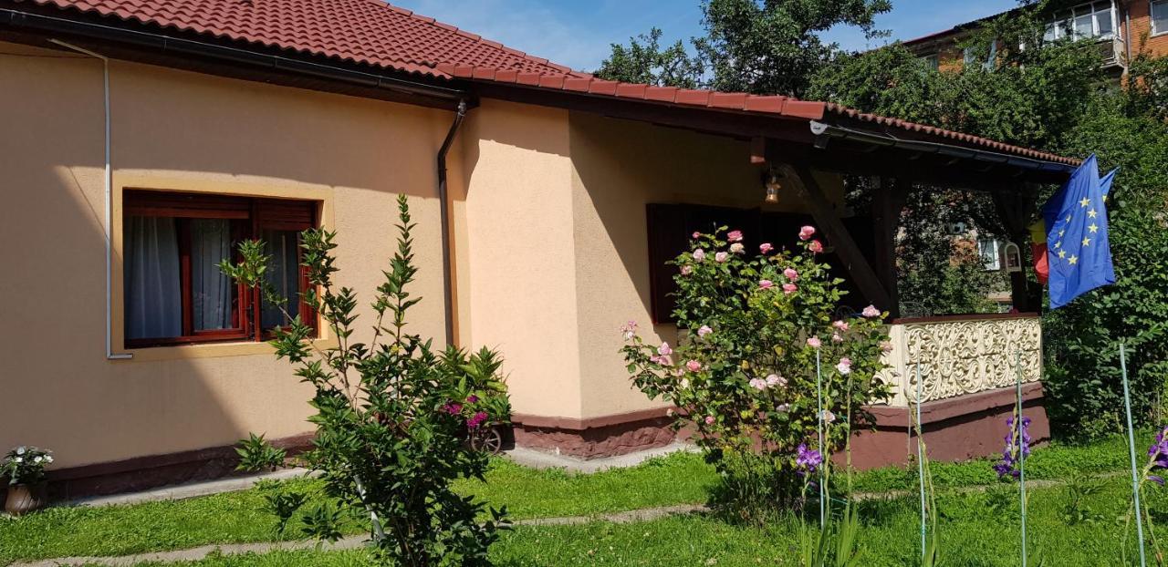 La Mihai Lupeni  Exterior photo